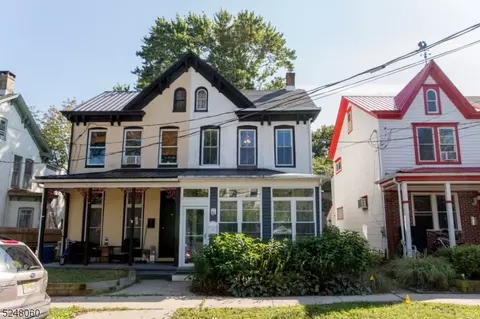 39 Elm St, Lambertville, NJ 08530