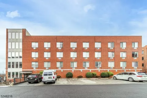 1911 Grand Ave #303, North Bergen, NJ 07047