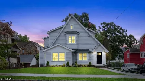 133 Forest Ave, Verona, NJ 07044