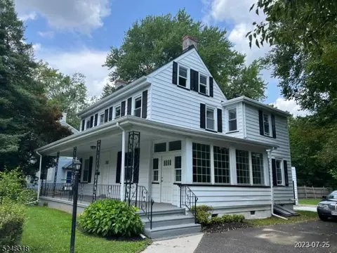 457 N Church St, Moorestown, NJ 08057