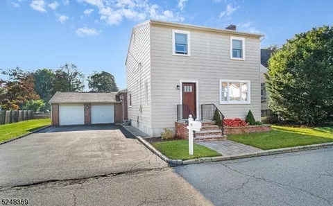 26 Ferro Monte Ave, Roxbury Twp, NJ 07847