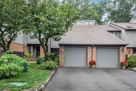 68 Keats Way #68, Morristown, NJ 07960