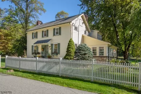 83 Guinea Hollow Rd, Lebanon, NJ 08833