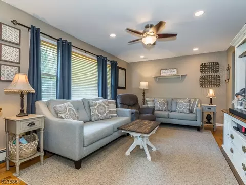 187 Kings Hwy, Hackettstown, NJ 07840