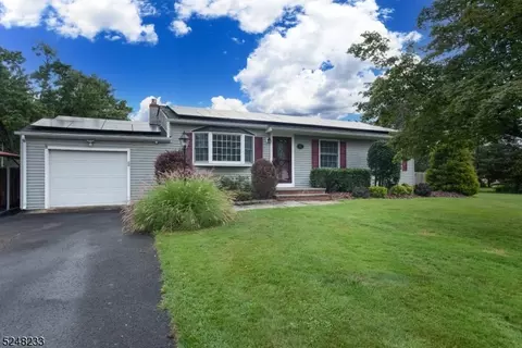 87 Meadowbrook Dr, Hillsborough, NJ 08844