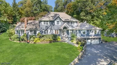 67 Lookout Rd, Mountain Lakes, NJ 07046
