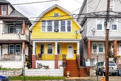 23 John St, Elizabeth, NJ 07202
