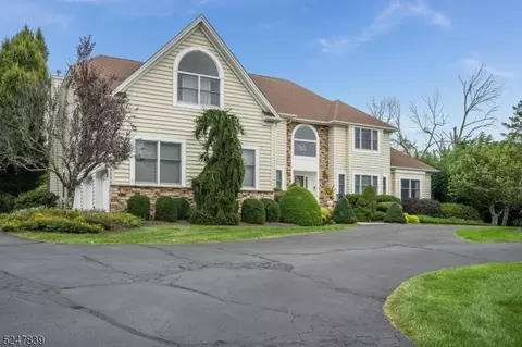 3 Cole Ct, Flemington, NJ 08822 photo 2