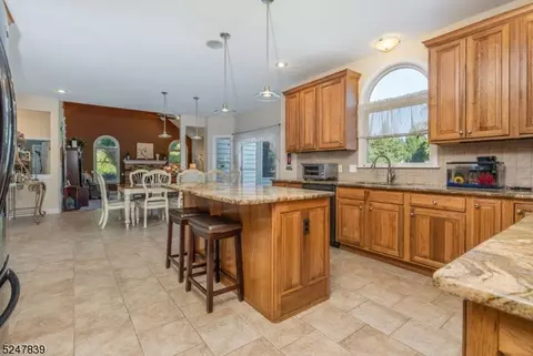 3 Cole Ct, Flemington, NJ 08822 photo 6