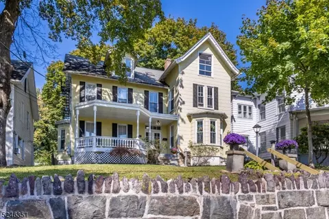 222 Cornelia St, Boonton, NJ 07005