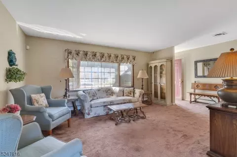 667 Bruce Dr, Paramus, NJ 07652 photo 2