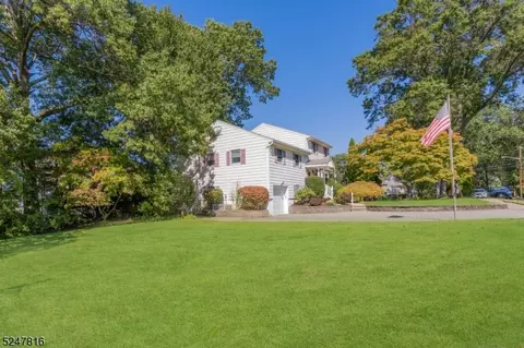 667 Bruce Dr, Paramus, NJ 07652 photo 27