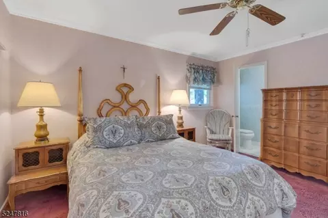 667 Bruce Dr, Paramus, NJ 07652 photo 15