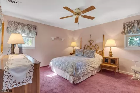 667 Bruce Dr, Paramus, NJ 07652 photo 16