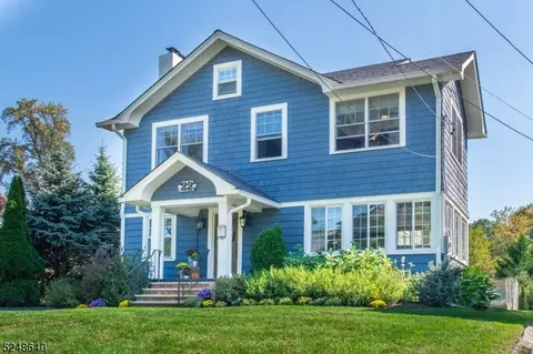22 Francis Pl, Caldwell, NJ 07006