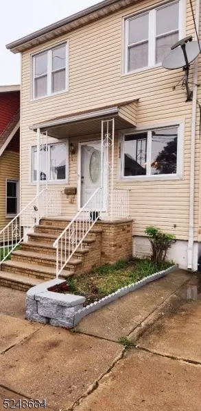 1402 84th St, North Bergen, NJ 07047