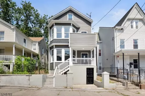 141 N 5th St, Paterson, NJ 07522