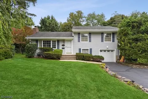 255 Orchard Dr, Mahwah, NJ 07430