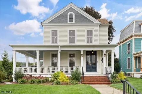 406 W Moore St, Hackettstown, NJ 07840