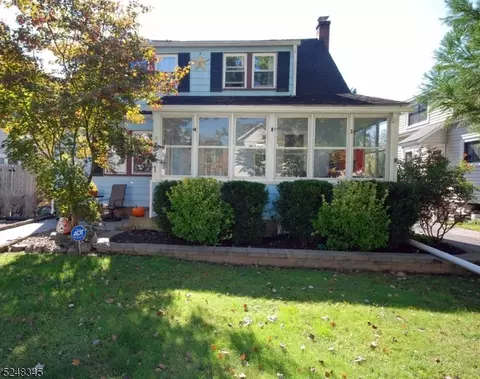 24 11th St, Frenchtown, NJ 08825