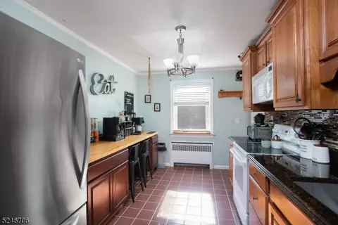 26 Troy Dr #A, Springfield, NJ 07081 photo 4