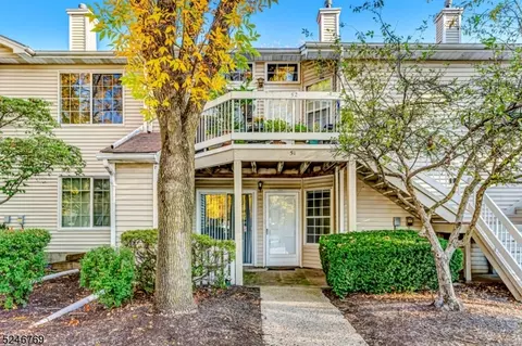51 Sage Ct, Bedminster, NJ 07921