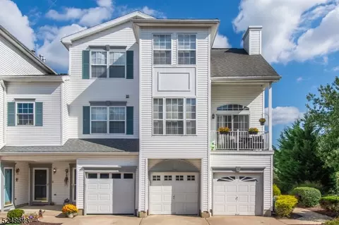 31 Timothy Ct, Morristown, NJ 07960