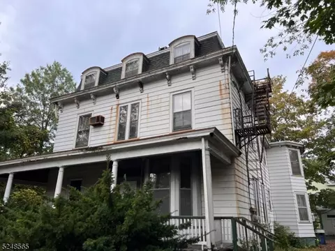 80 Grove St, North Plainfield, NJ 07060