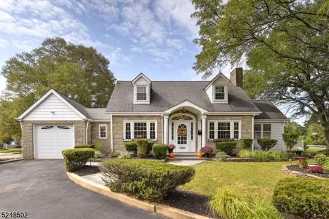 1102 Dukes Pkwy E, Manville, NJ 08835