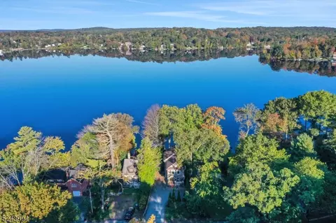 117 Lake Shore Dr, West Milford Twp, NJ 07421