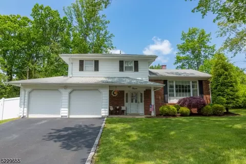 12 Jill Ter, Roxbury Twp, NJ 07876