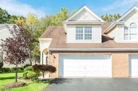 155 Saratoga Ct, Somerset, NJ 08873