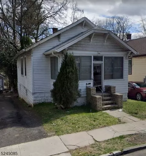134 Lincoln Pl, Irvington, NJ 07111
