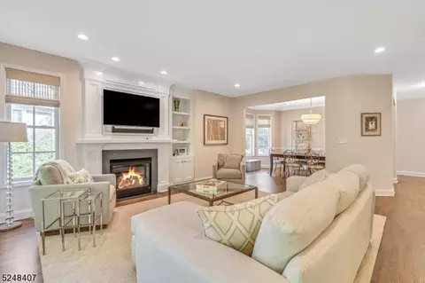 34 Glattly Dr, Denville, NJ 07834