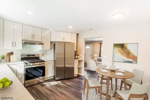 723 1st St, Dunellen, NJ 08812