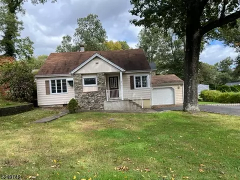 4 Leonard Pl, Denville, NJ 07834