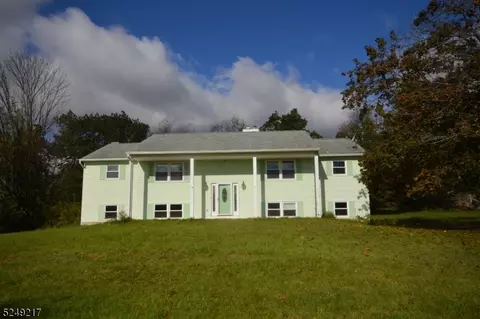 28 Francisco Dr, Fredon Twp, NJ 07860