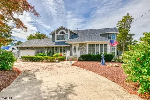 8 Atlantis Blvd, Little Egg Harbor Twp, NJ 08087