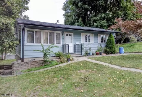 85 Fairfield Rd, Parsippany-troy Hills Twp, NJ 07054