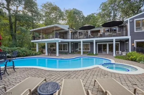 1087 Prospect Ave, Mountainside, NJ 07092