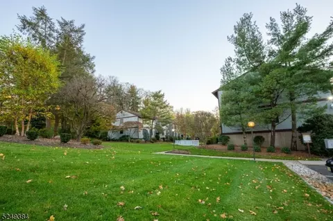 50 Rock Rd #B9, Hawthorne, NJ 07506