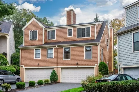 60 Tanager Ct, Wayne, NJ 07470