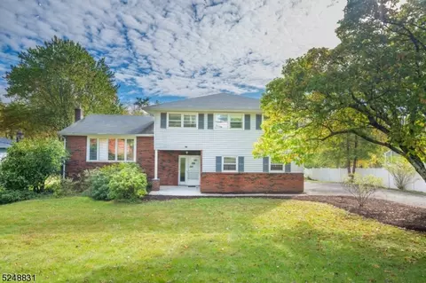 10 Nicholas St, Montville Twp, NJ 07082