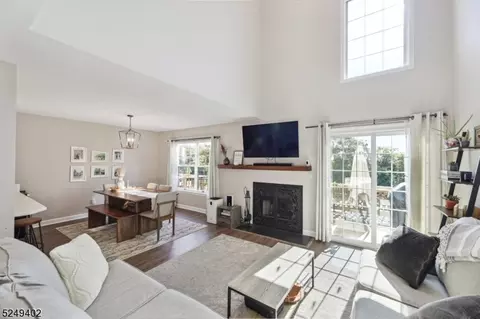 176 Dezenzo Ln, West Orange, NJ 07052