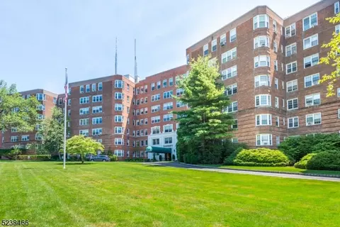 10 Crestmont Rdunit 6b #6B, Montclair, NJ 07042