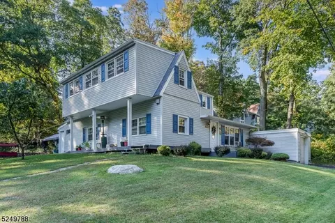 102 Harris Ave, Stanhope, NJ 07874