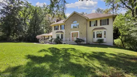 505 Warrenville Rd, Warren, NJ 07059