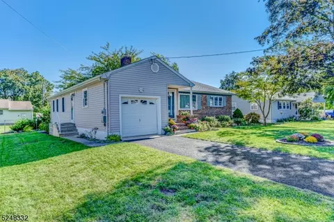 28 Washington Ave, Middlesex, NJ 08846 photo 2