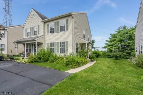 120 Revere Rd, Stewartsville, NJ 08886