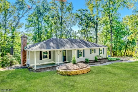 31 Somerset Ave, Bernardsville, NJ 07924